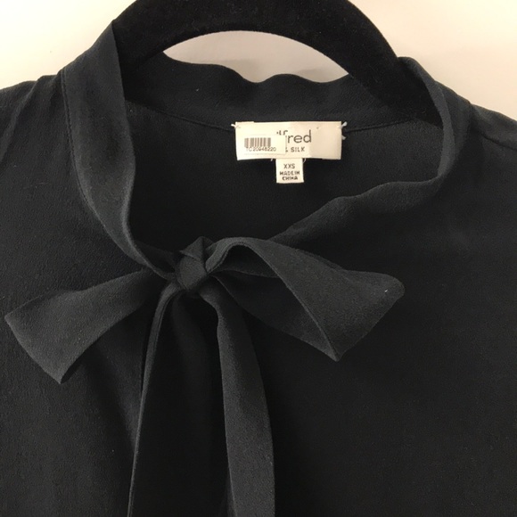 Black 100% silk Wilfred Blouse - Picture 3 of 6